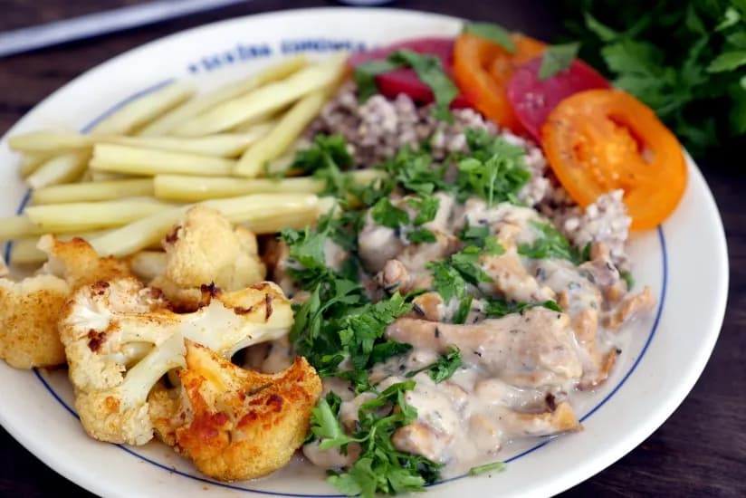 Kurki z kalafiorem: Zdrowe i smaczne danie pełne smaku