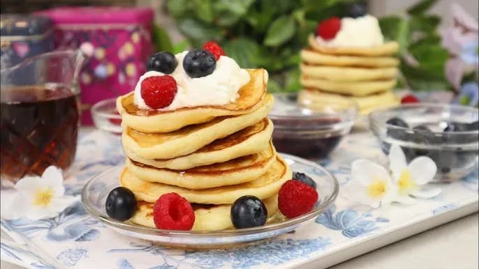 Serowe placuszki na słodko: Puszyste śniadanie, które sprawi Ci radość