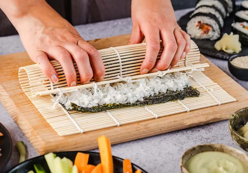 Gdzie kupić matę do sushi? Sprawdź najlepsze oferty i porady